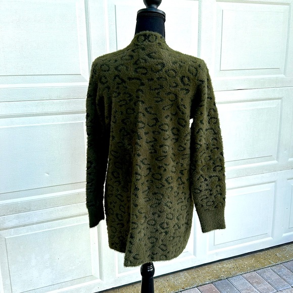 Sweater coat, small, olive/black, EUC, worn one time. It’s a stitch fix item. - Picture 3 of 3